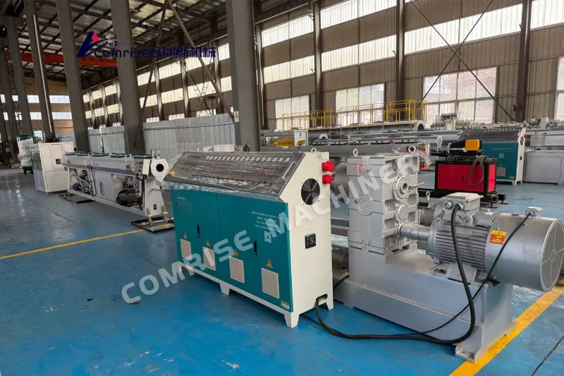 Emptor ad officinam nostram venit ut machinam suam PE fistulam inspiceret et machina PVC machinis admodum satisfaceret Emptor ad officinam nostram venit ut machinam suam PE fistulam inspiceret et machina PVC machinis admodum satisfaceret